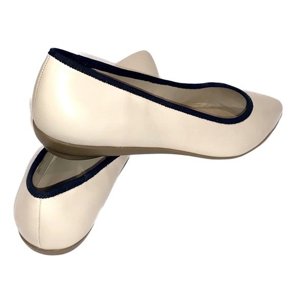 LOGO by Lori Goldstein Pointed Toe Ballerina Flats Cream Black Trim Size 10 - Picture 3 of 8